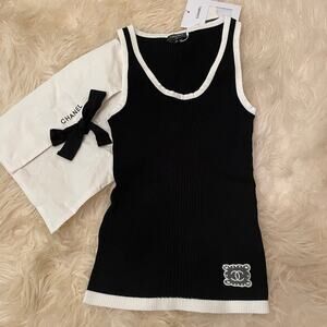 Chanel 22B Knit Sleeveless Top Vest | Black White CC Logo Tank RFID Dust Bag New